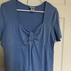 Short sleeved top